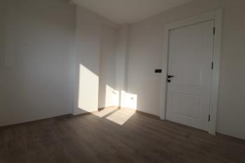 ASLAN'DAN ÇEŞMELİ DE D-400 E YAKIN 3 BLOKLU SİTE İÇİ SIFIR 2+1