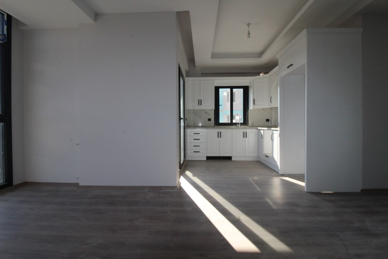 ASLAN'DAN ÇEŞMELİ DE D-400 E YAKIN 3 BLOKLU SİTE İÇİ SIFIR 2+1