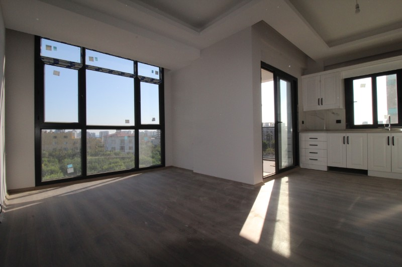 ASLAN'DAN ÇEŞMELİ DE D-400 E YAKIN 3 BLOKLU SİTE İÇİ SIFIR 2+1