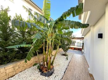 Didim Efeler Mahallesinde Site İçerisinde Satılık 3+1 Villa