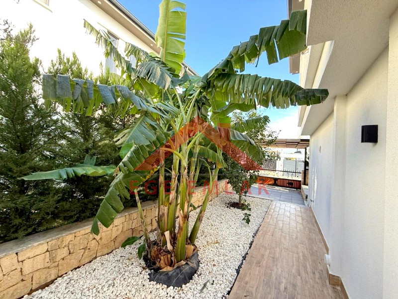 Didim Efeler Mahallesinde Site İçerisinde Satılık 3+1 Villa