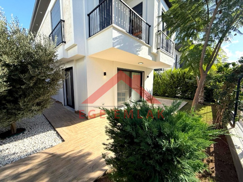 Didim Efeler Mahallesinde Site İçerisinde Satılık 3+1 Villa