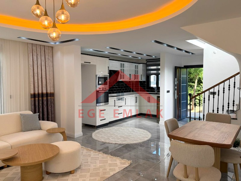 Didim Efeler Mahallesinde Site İçerisinde Satılık 3+1 Villa