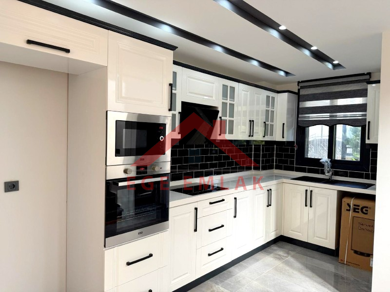 Didim Efeler Mahallesinde Site İçerisinde Satılık 3+1 Villa