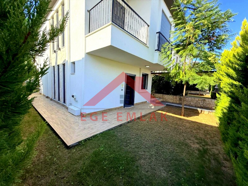 Didim Efeler Mahallesinde Site İçerisinde Satılık 3+1 Villa