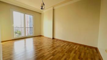 Elmas’tan Yeni Mah.’de Geniş Metraj Doğalgazlı Ferah 4+1