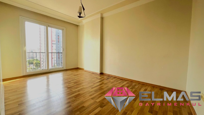 Elmas’tan Yeni Mah.’de Geniş Metraj Doğalgazlı Ferah 4+1