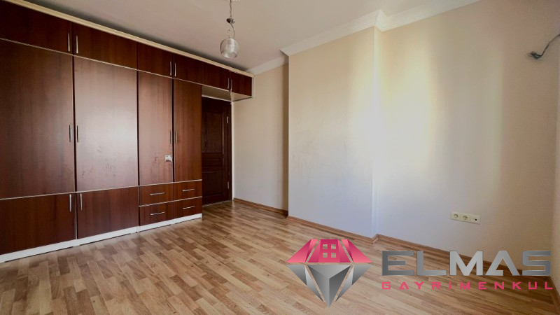 Elmas’tan Yeni Mah.’de Geniş Metraj Doğalgazlı Ferah 4+1