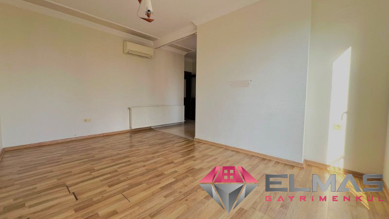 Elmas’tan Yeni Mah.’de Geniş Metraj Doğalgazlı Ferah 4+1