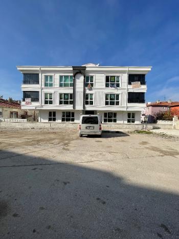 GÜVENAY - ÇORUM BAHÇELİEVLER CUMARTESİ PAZARI CİVARI  3+1 SATILIK DAİRE