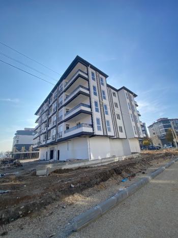GÜVENAY – ÇORUM EROL OLÇAK HASTANESİ CİVARI 3+1 SATILIK DAİRE