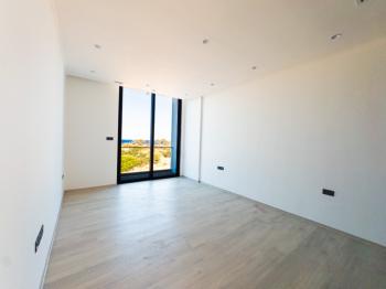 Kıbrıs Girne Çatalköy Bölgesinde Denize Sıfır 800 m2 Arsa İçerisinde 4+1 Lüks Türk Tapulu Villa