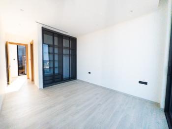 Kıbrıs Girne Çatalköy Bölgesinde Denize Sıfır 800 m2 Arsa İçerisinde 4+1 Lüks Türk Tapulu Villa