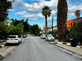 KKTC Girne Merkez Satılık 2 Katlı ve Çatı Teraslı İş Yeri Ofis 