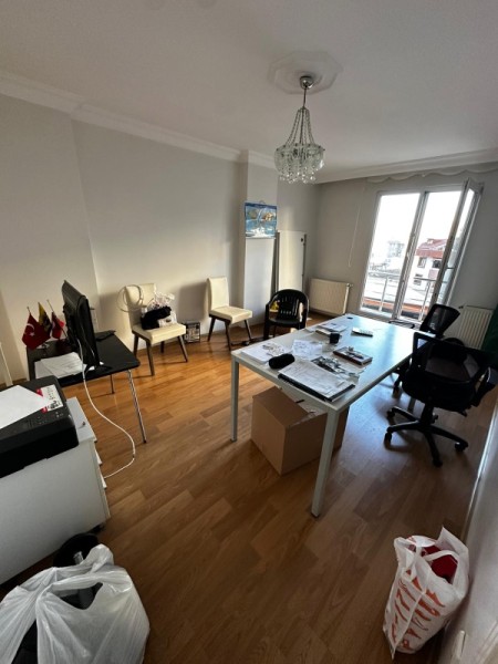 Çırçır Metro'ya 5 Dk 2+1 Balkonlu Güneş Gören Satılık Daire