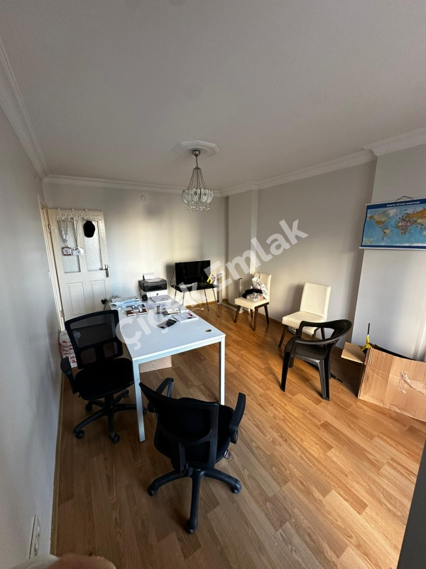 Çırçır Metro'ya 5 Dk 2+1 Balkonlu Güneş Gören Satılık Daire