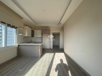 ALYANS'TAN TEK BLOK SİTE İÇİ FULL SOSYAL ALANLI JENERATÖRLÜ 1+1