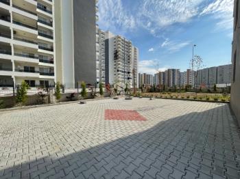 ALYANS'TAN TEK BLOK SİTE İÇİ FULL SOSYAL ALANLI JENERATÖRLÜ 1+1