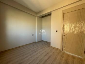 ALYANS'TAN ERDEMLİ'DE YATIRIM DEĞERİ YÜKSEK OTURUMA HAZIR 1+1