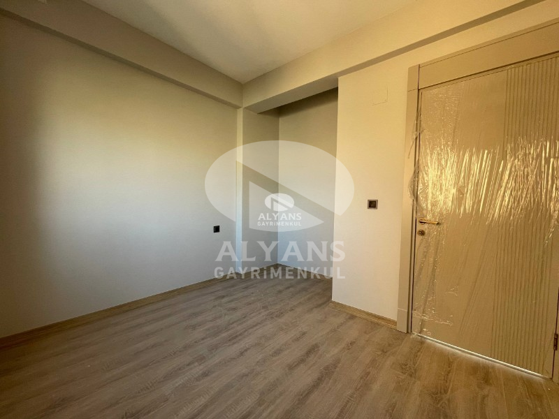 ALYANS'TAN ERDEMLİ'DE YATIRIM DEĞERİ YÜKSEK OTURUMA HAZIR 1+1