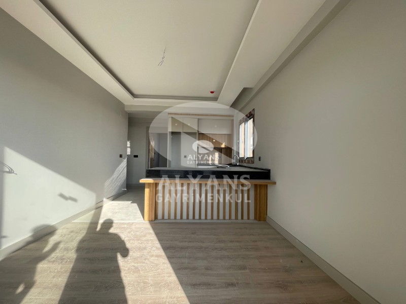 ALYANS'TAN ERDEMLİ'DE YATIRIM DEĞERİ YÜKSEK OTURUMA HAZIR 1+1