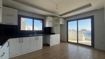 Elmas’tan Yeni Mah’de Deniz Manzaralı Doğalgazlı Geniş Ferah 3+1