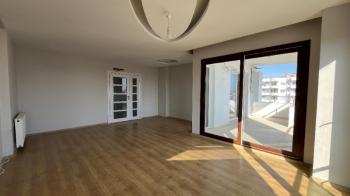 Elmas’tan Yeni Mah’de Deniz Manzaralı Doğalgazlı Geniş Ferah 3+1