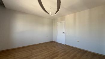 Elmas’tan Yeni Mah’de Deniz Manzaralı Doğalgazlı Geniş Ferah 3+1