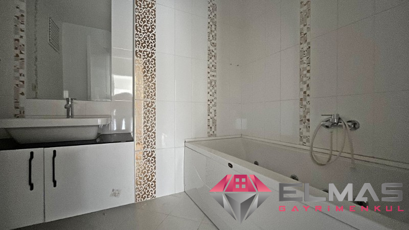 Elmas’tan Yeni Mah’de Deniz Manzaralı Doğalgazlı Geniş Ferah 3+1