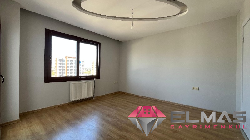 Elmas’tan Yeni Mah’de Deniz Manzaralı Doğalgazlı Geniş Ferah 3+1