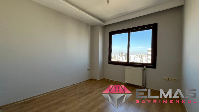 Elmas’tan Yeni Mah’de Deniz Manzaralı Doğalgazlı Geniş Ferah 3+1