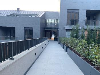 Wen Gayrimenkul den Naturalist Verde Kemerburgaz Projesinde Mobilyalı Kiralık 1+1 Bahçe Katı Daire