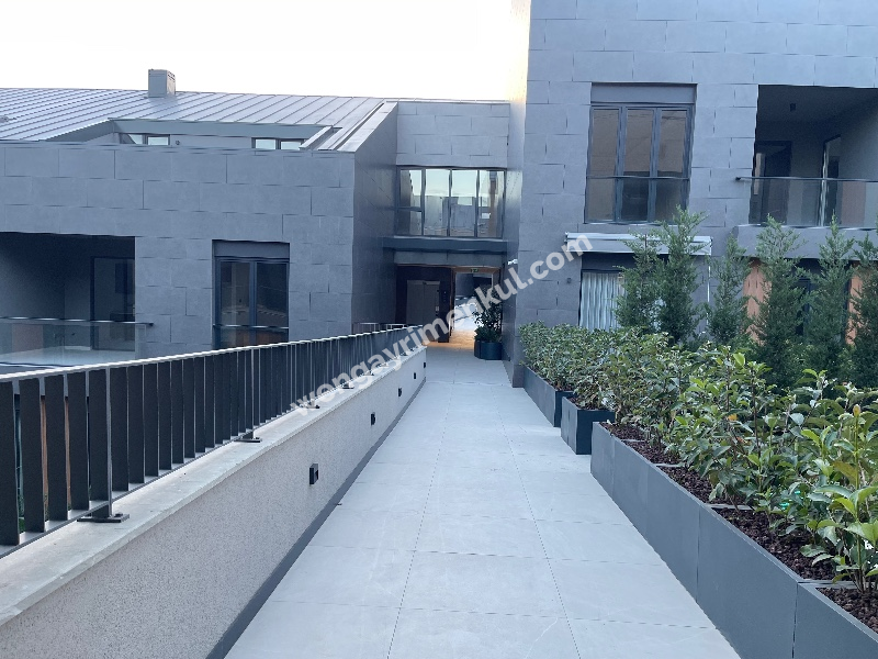 Wen Gayrimenkul den Naturalist Verde Kemerburgaz Projesinde Mobilyalı Kiralık 1+1 Bahçe Katı Daire