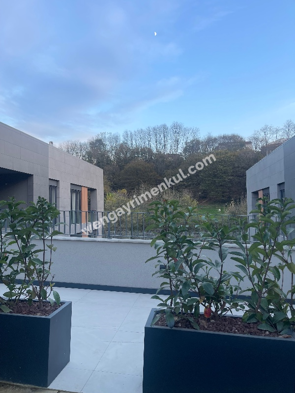 Wen Gayrimenkul den Naturalist Verde Kemerburgaz Projesinde Mobilyalı Kiralık 1+1 Bahçe Katı Daire