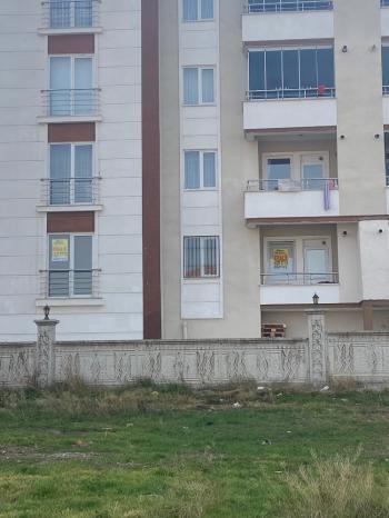 GÜVENAY - ÇORUM ASIKLAR TEPESİ 2+1 KİRALIK DAİRE