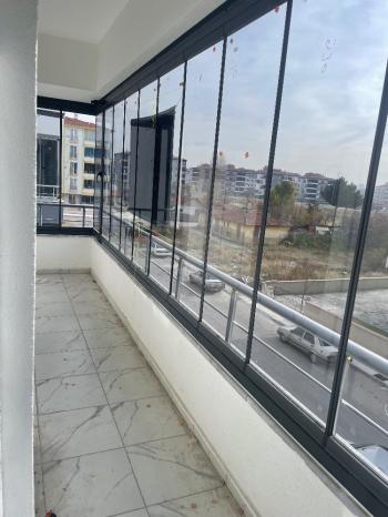 GÜVENAY - ÇORUM ULUKAVAK İSTİKLAL İLKOKULU CİVARI 3+1 SATILIK SIFIR DAİRE 