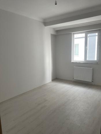 GÜVENAY - ÇORUM ULUKAVAK İSTİKLAL İLKOKULU CİVARI 3+1 SATILIK SIFIR DAİRE 