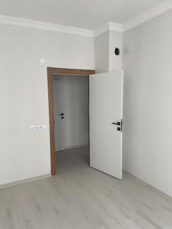 GÜVENAY - ÇORUM ULUKAVAK İSTİKLAL İLKOKULU CİVARI 3+1 SATILIK SIFIR DAİRE 
