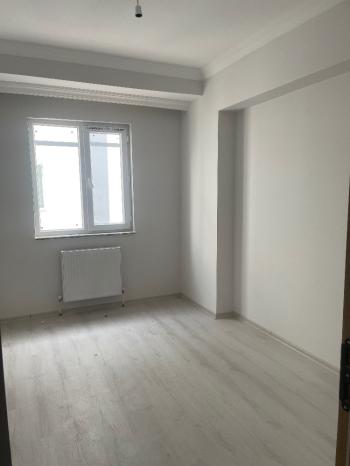 GÜVENAY - ÇORUM ULUKAVAK İSTİKLAL İLKOKULU CİVARI 3+1 SATILIK SIFIR DAİRE 