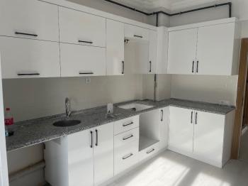 GÜVENAY - ÇORUM ULUKAVAK İSTİKLAL İLKOKULU CİVARI 3+1 SATILIK SIFIR DAİRE 