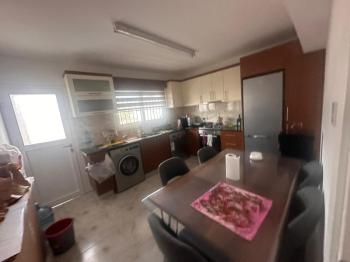 LEFKOŞA KUMSAL'DA  TÜRK MALI  SATILIK DAİRE