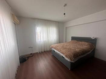 LEFKOŞA KUMSAL'DA  TÜRK MALI  SATILIK DAİRE