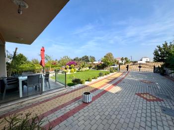 KKTC Girne Lapta Bölgesinde Satılık Eşyalı 3+1 Villa