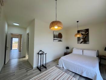 KKTC Girne Lapta Bölgesinde Satılık Eşyalı 3+1 Villa