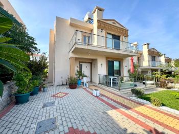 KKTC Girne Lapta Bölgesinde Satılık Eşyalı 3+1 Villa