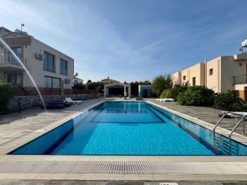 KKTC Girne Lapta Bölgesinde Satılık Eşyalı 3+1 Villa