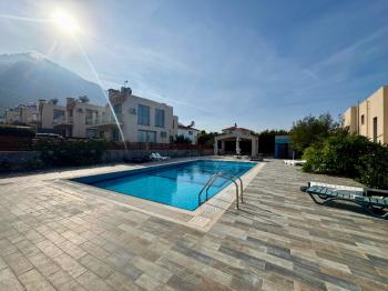 KKTC Girne Lapta Bölgesinde Satılık Eşyalı 3+1 Villa