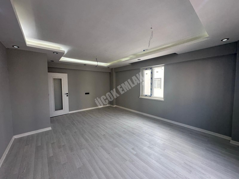 AFYON ÜÇOK EMLAKTAN FATİH MAH SATILIK SIFIR LÜX 3+1 DAİRELER