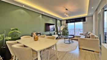 Elmas’tan 75.Yıl Mh’de Deniz Manzaralı Cepheleri Açık Ferah 3+1