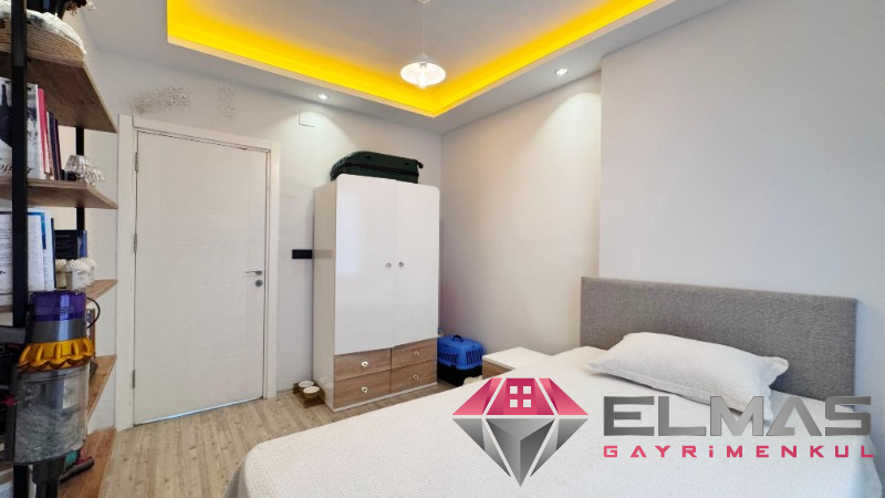 Elmas’tan 75.Yıl Mh’de Deniz Manzaralı Cepheleri Açık Ferah  3+1